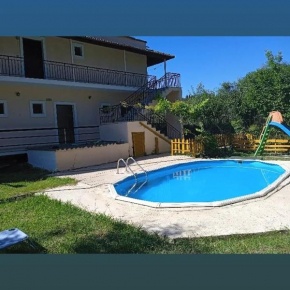 Georgina Family Apartments